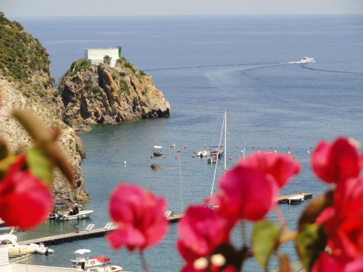 Cavadozza Villa Ponza Bagian luar foto